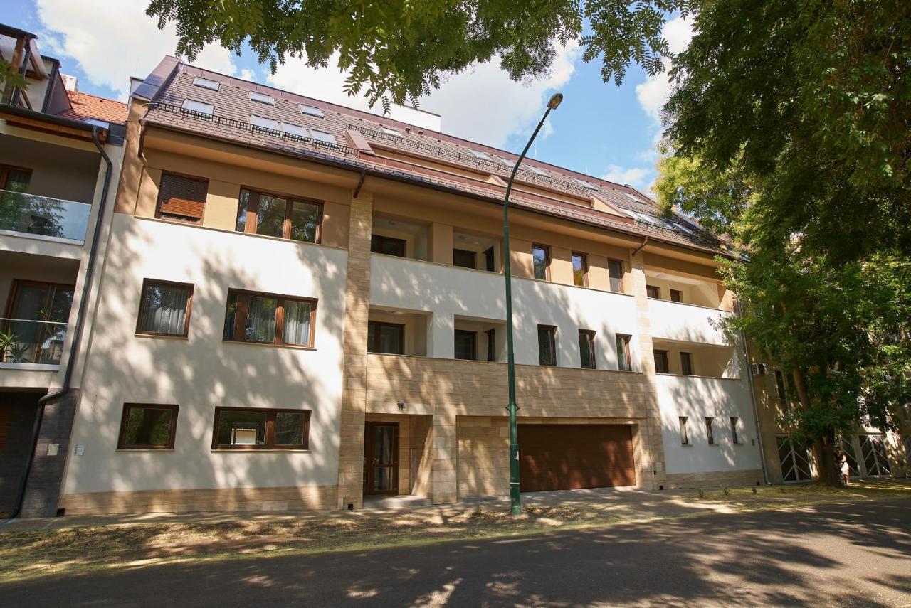 Sunlight Grey - Szeged Apartment Luaran gambar