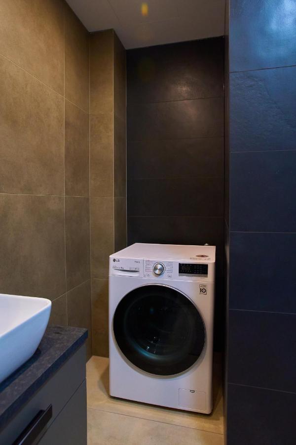 Sunlight Grey - Szeged Apartment Luaran gambar